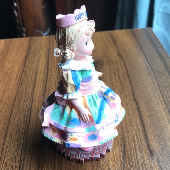 Vintage Madame Alexander "Happy Birthday" Figurine 1999 Numbered Limited Edition - Picture 7 of 15